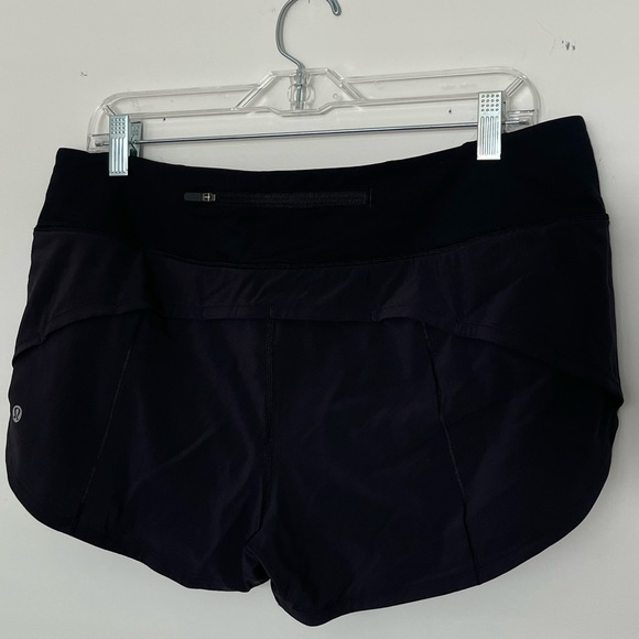 Lululemon Speed Up Short Wake Forest University Logo - Picture 4 of 5